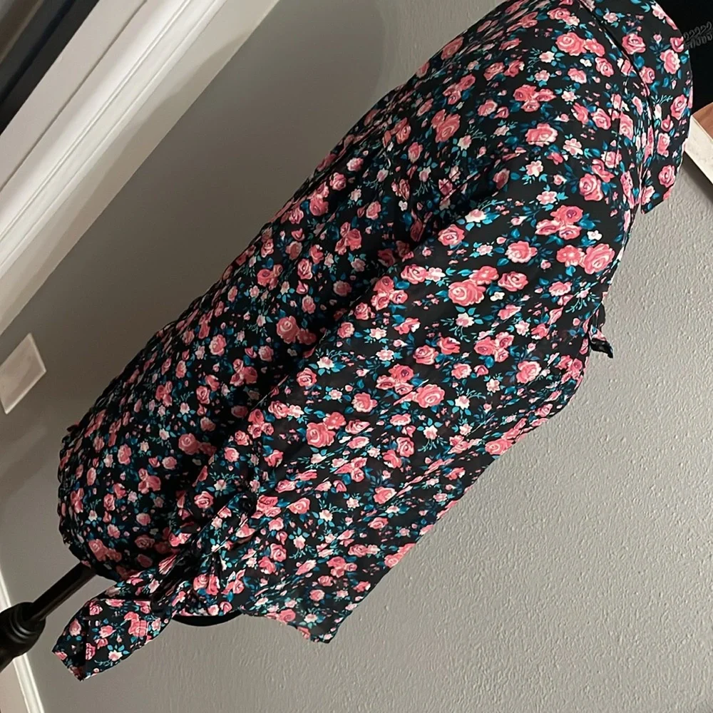 Active Floral Print Blouse Perfect Shirt - Picture 4 of 13